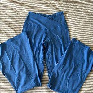 Blue AERIE cross over flare legging